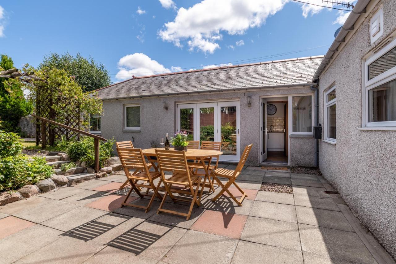 Dormie Cottage, Lovely Bright And Spacious Bungalow With Wood Fire Ballater Buitenkant foto