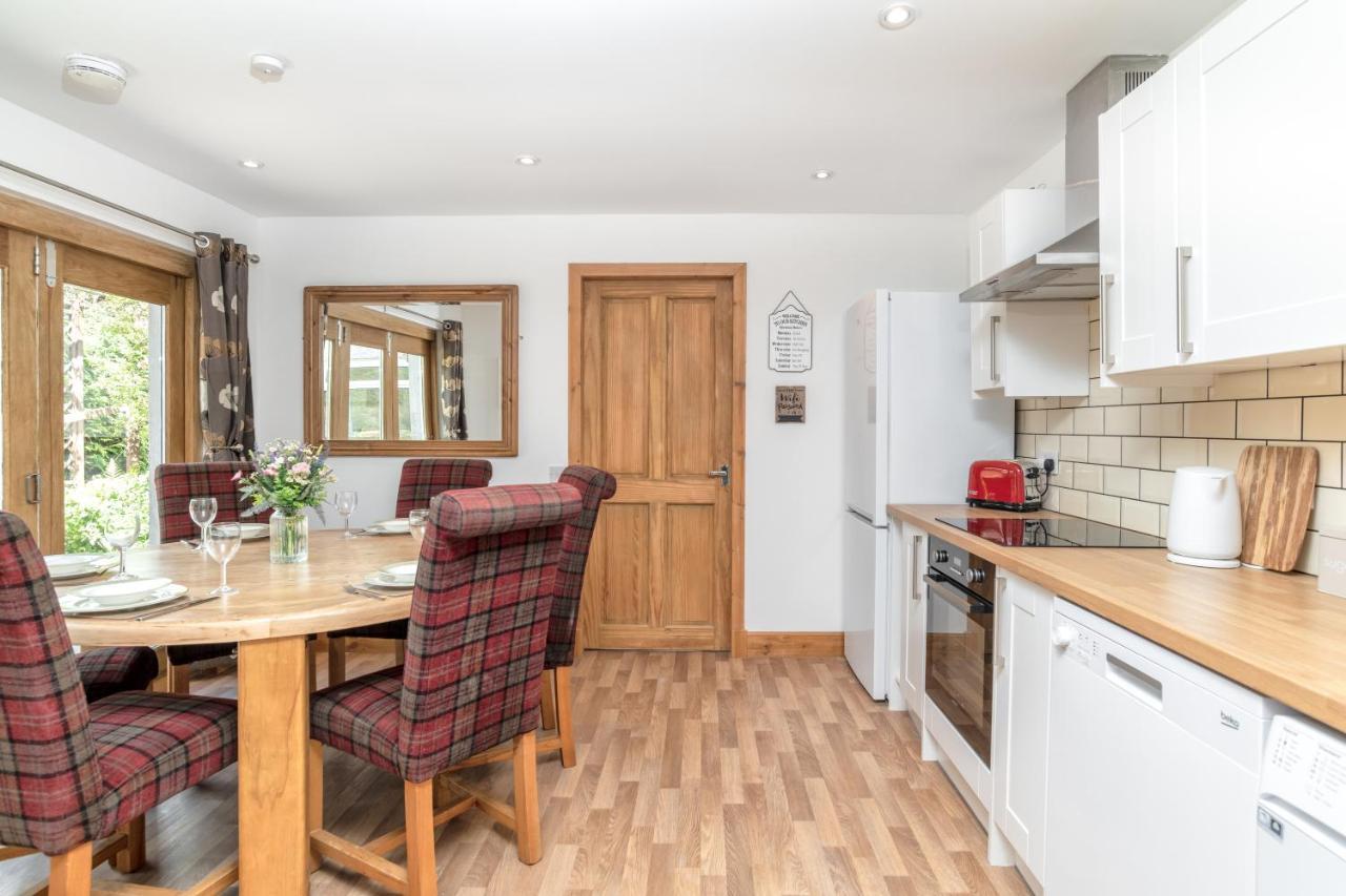 Dormie Cottage, Lovely Bright And Spacious Bungalow With Wood Fire Ballater Buitenkant foto