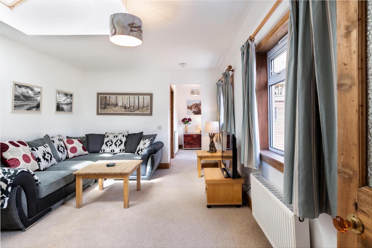 Dormie Cottage, Lovely Bright And Spacious Bungalow With Wood Fire Ballater Buitenkant foto